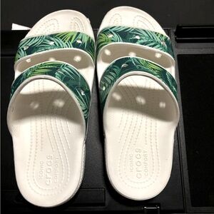 COPY - Crocs, women’s size 8